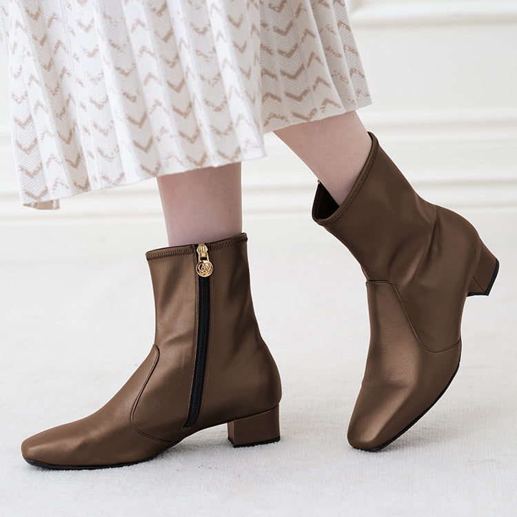 Shiny Brown Vegan Leather Fluffy Flat Boots