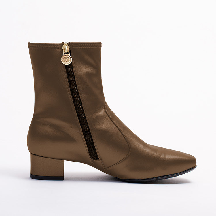 Shiny Brown Vegan Leather Fluffy Flat Boots