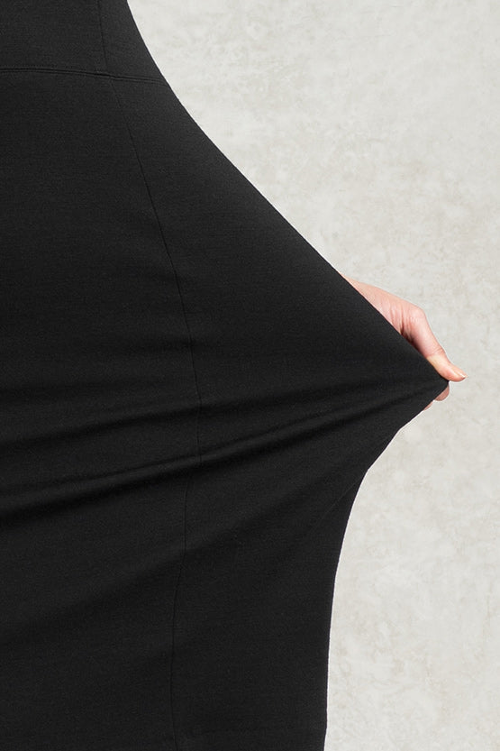 All-Season Material: Smart Stretch V-Neck I-Line Dress