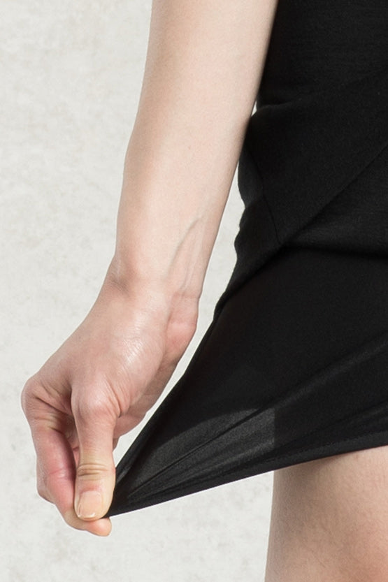 All-Season Material: Smart Stretch V-Neck I-Line Dress
