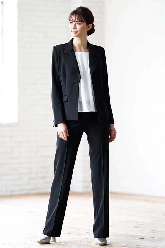 Reproduction / All-Season Material: Smart Stretch Black Straight Pants