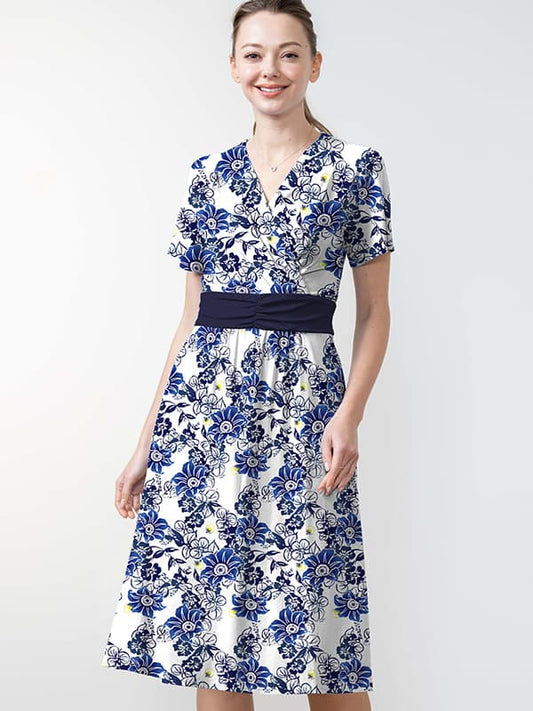 Stretch Chiffon Ai Hotaru Marilyn Dress on a mannequin, featuring a flowing silhouette and delicate fabric.